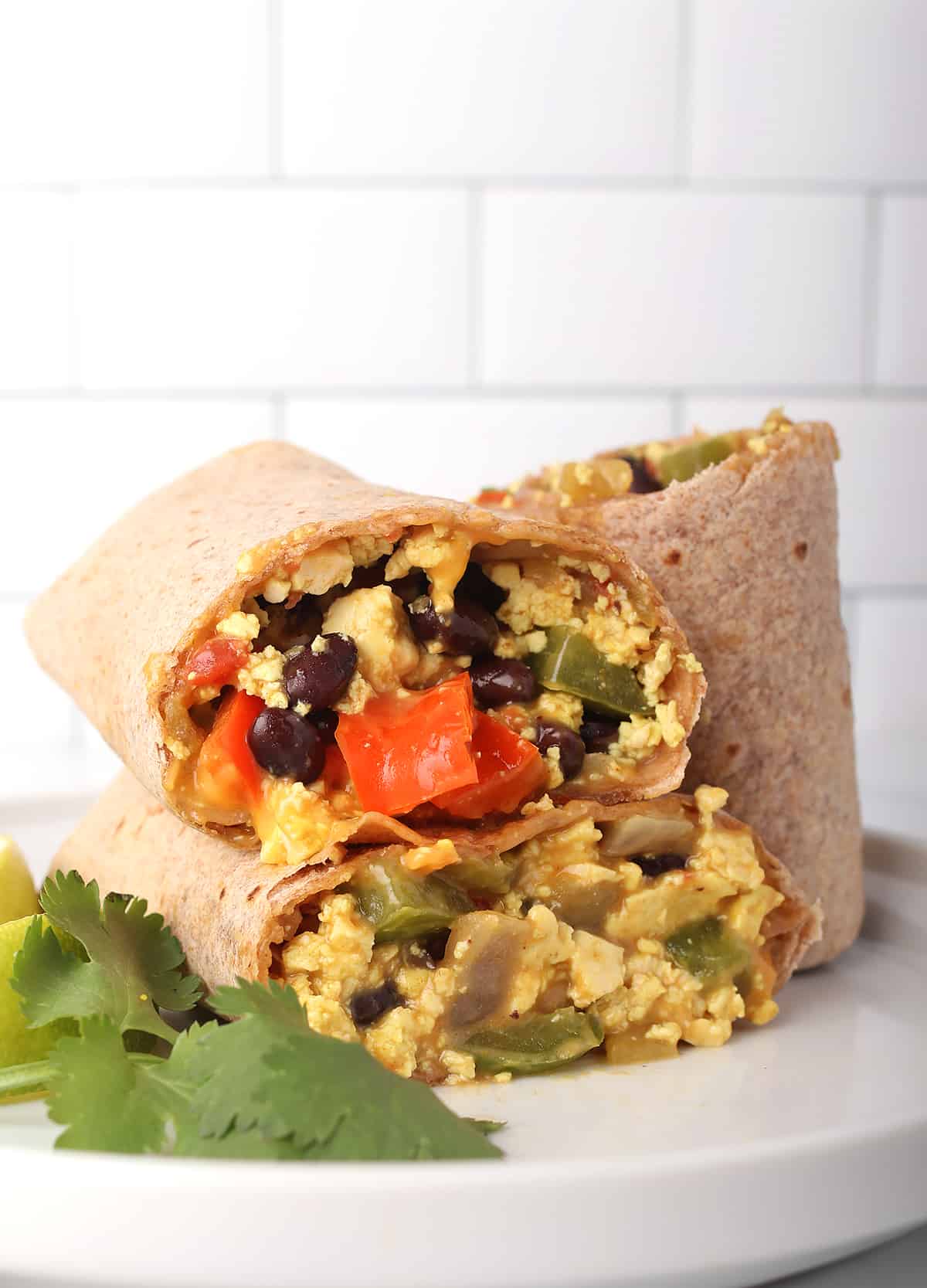 Egg Burito. Calorie 290, Protein 36, Carbs 16, Fat 11.6