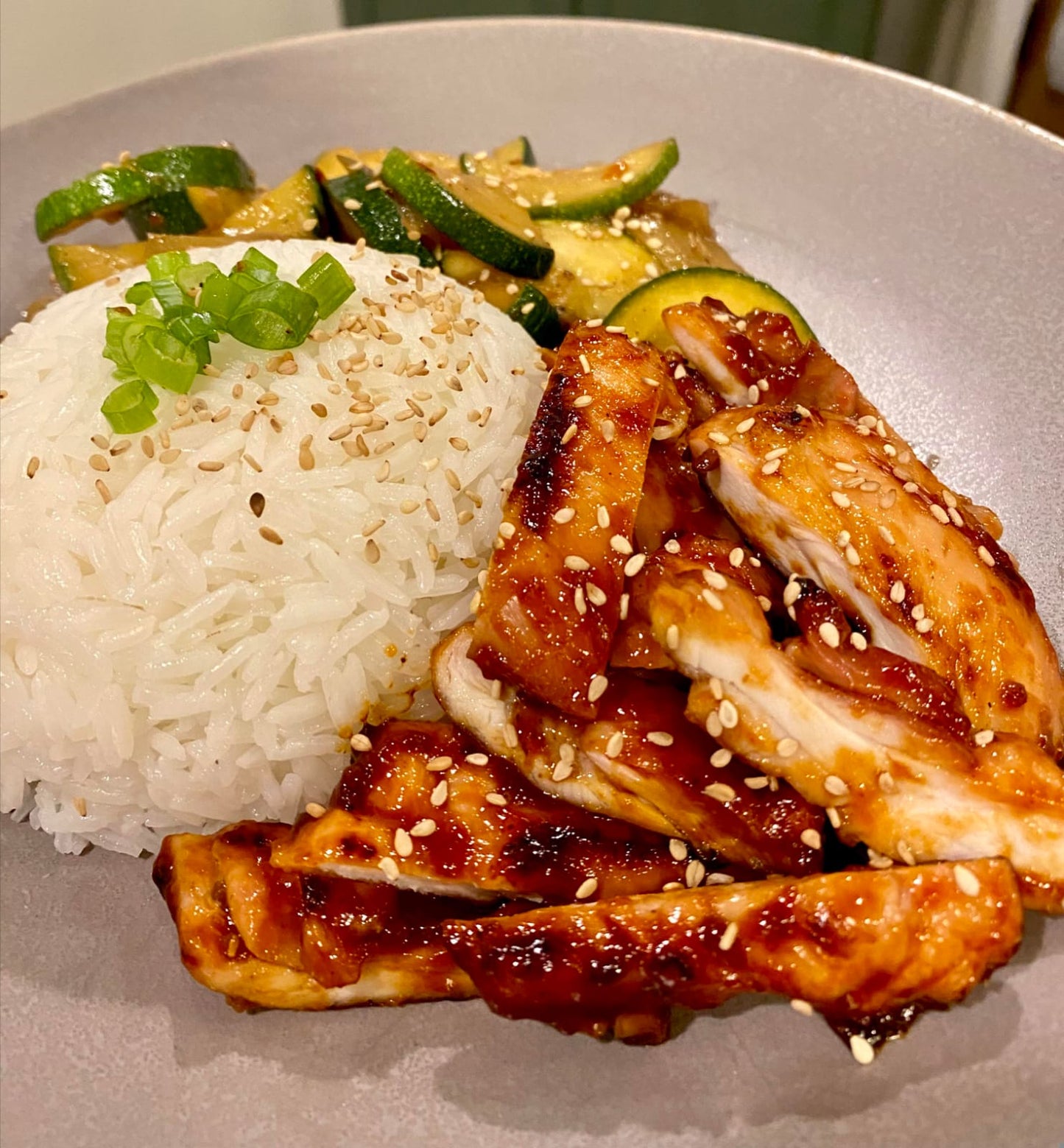 Grilled Chicken BBQ. Calorie 124, Protein 24, Carbs 03, Fat 02