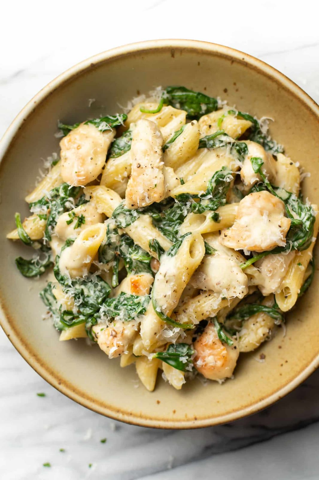 Chicken Pasta Spinach Sauce calorie 447, Protein 49.5, Carbs 38.1, Fat 10.5