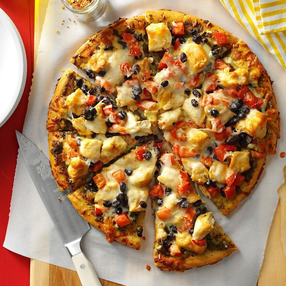 Healthy Hut Chicken Pizza Calorie 936, Protein 58.4, Carbs 119.2, Fat 23.2