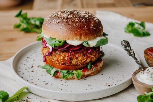 Crispy chicken burger Calorie 375, Protein 38, Fate 09, Carbs 41.5