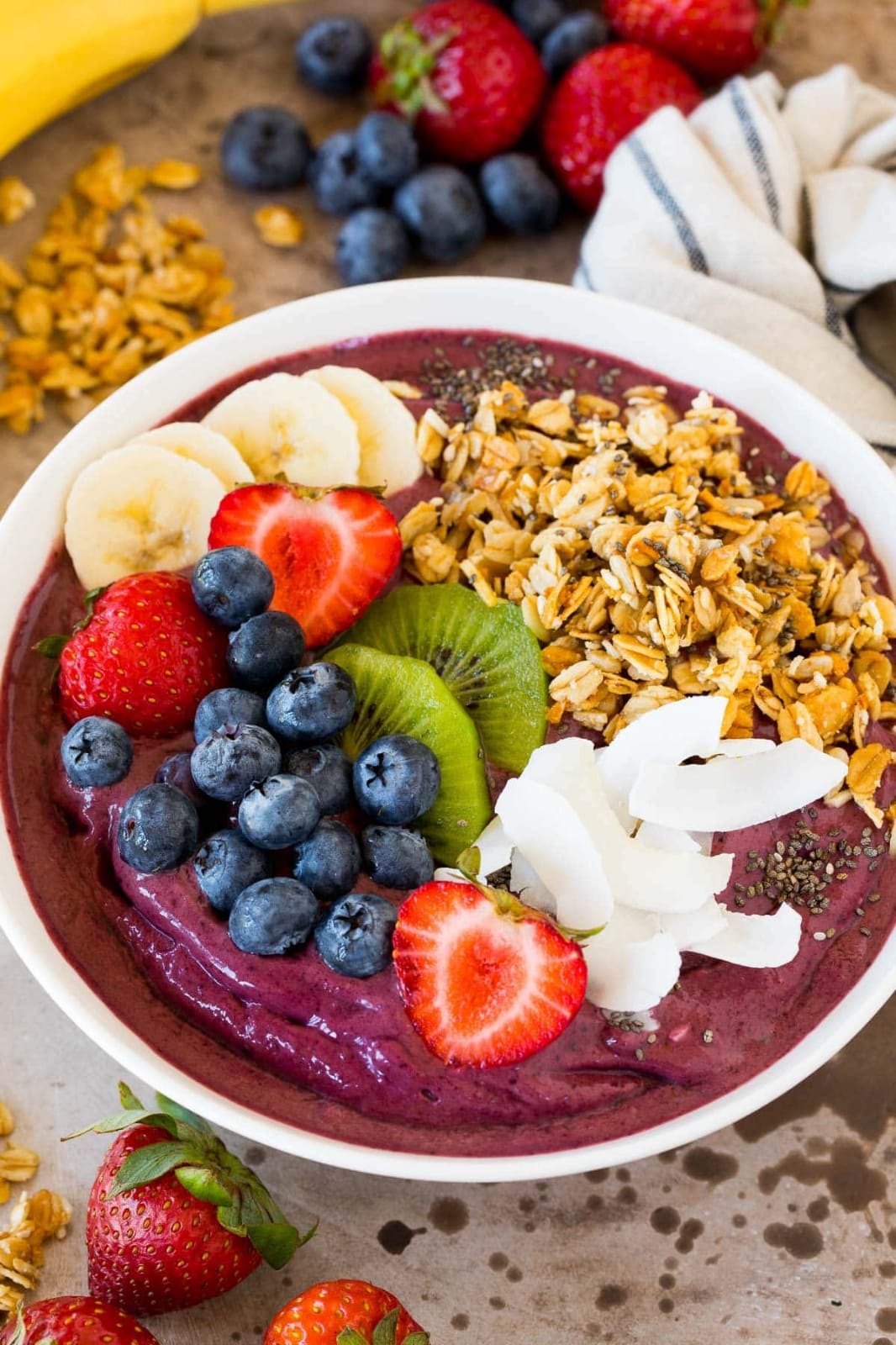 Fruits Acai Bowl.   Calorie 307, Protein 25.5, Carbs 19, Fat 13